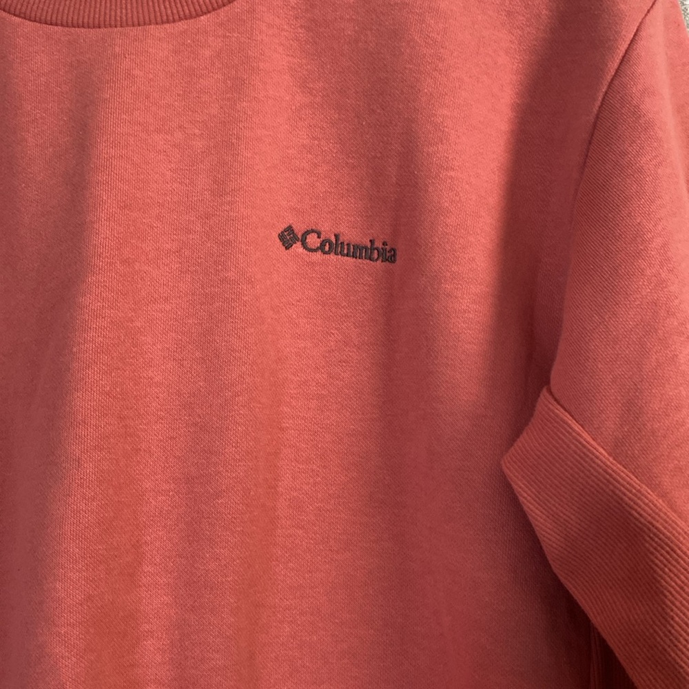 Columbia Women's Salmon Orange Crew Sweatshirt - Picture 2 of 11